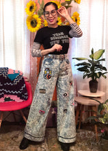 Load image into Gallery viewer, Music icons embroidery patches wide legs jean in acid wash